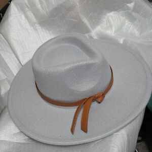 Stylish Gray Hat with Brown Band